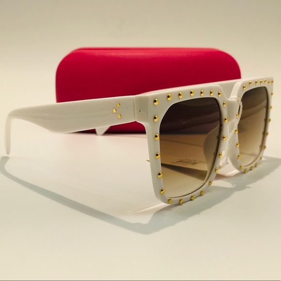 🛒Bundle any 2 Sunglasses for $30😍 - Picture 2 of 3